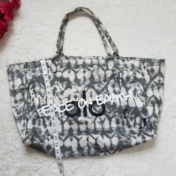 ALO YOGA Large Tote Bag - Picture 4 of 10